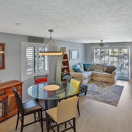 Two Bedroom Steps From The Beach! Shore Dr! 默特尔比奇 外观 照片